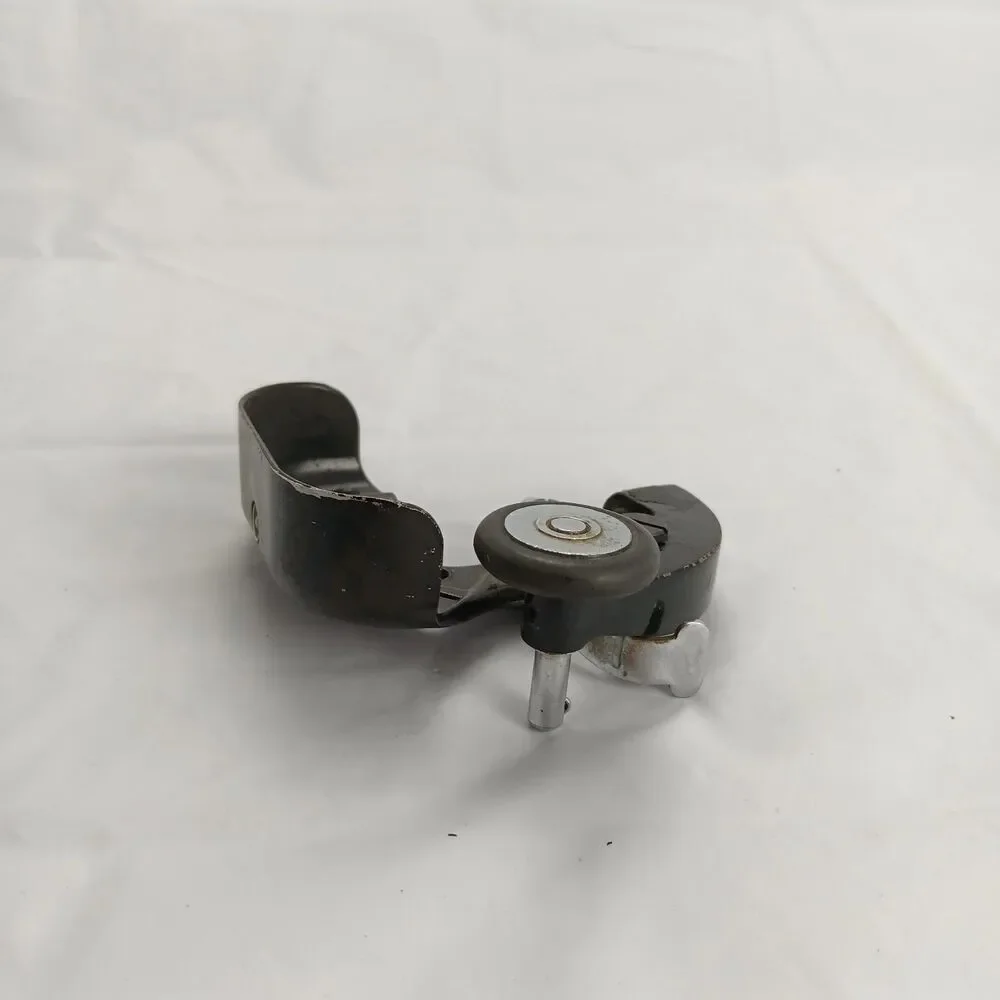 Sewing Machine Bobbin Winder Italy 21136 Unknow Brand